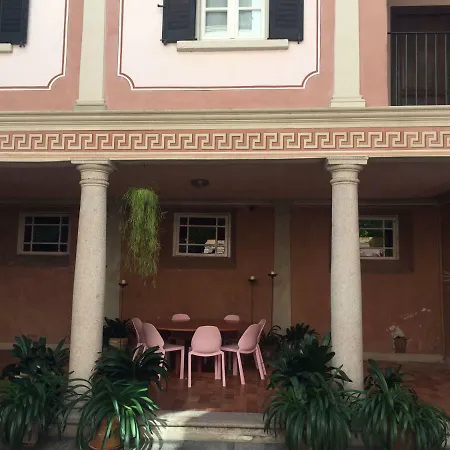 Villa Sleeps 16 Wifi